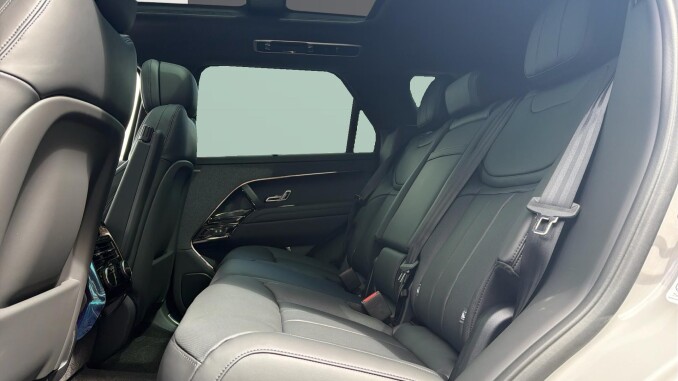 Land Rover Range Rover Sport 3.0 P460e Autobiography 5dr Auto Estate - Image 4